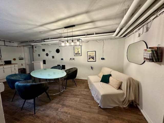 Tinyhaus & Souterrain Apartment In Ortenberg Ortenberg  Exterior foto